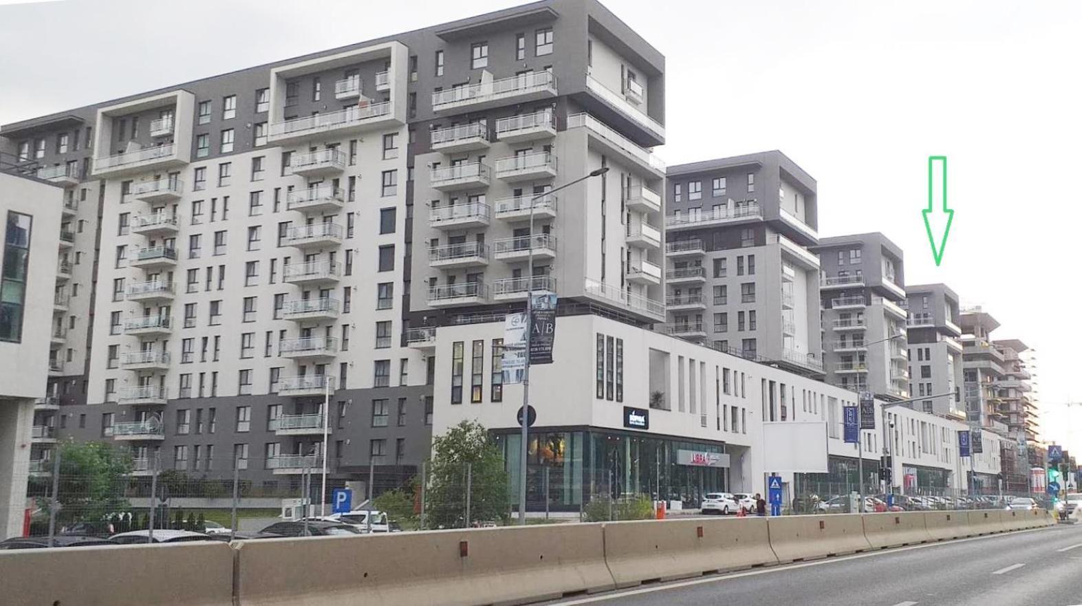 Sunshine - New & Quiet 1Br Apt, Business Area, Close To Airport, Highway A3, Subway Bucarest Esterno foto